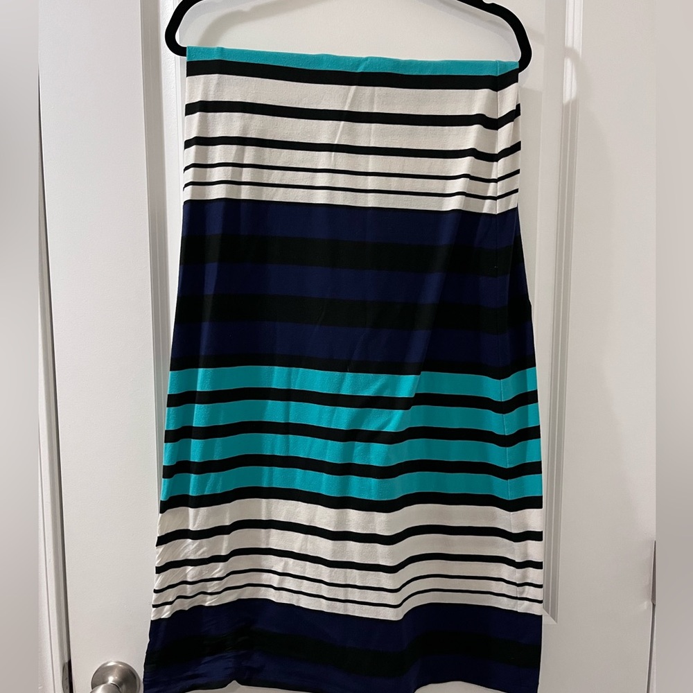 Mossimo maxi skirt . Size small .